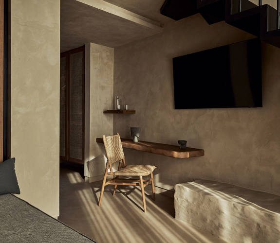 Zelia Resort Halkidiki Panorama Suites Sea View chair, wall-mounted table and amenities
